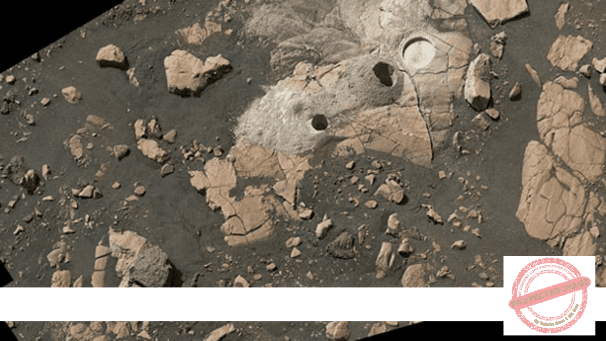 Mars rover sees hints of past life