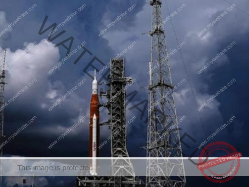 Nasa scraps Tuesday Moon launch due to storm