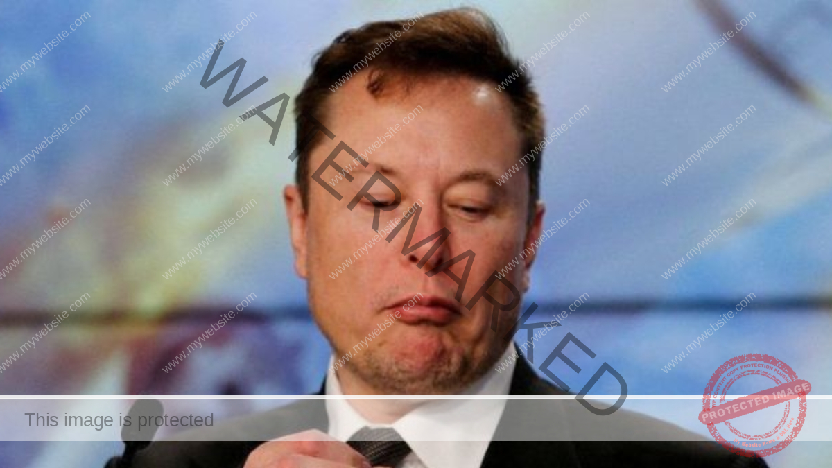 Elon Musk accuses Apple of pulling Twitter from app store